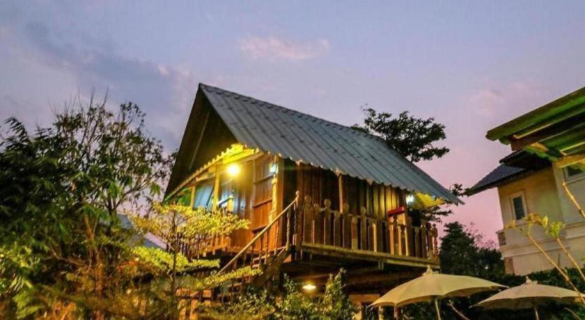Oyo 1155 Bikers House And Enduro Tours Chiang Mai Hotel Exterior photo